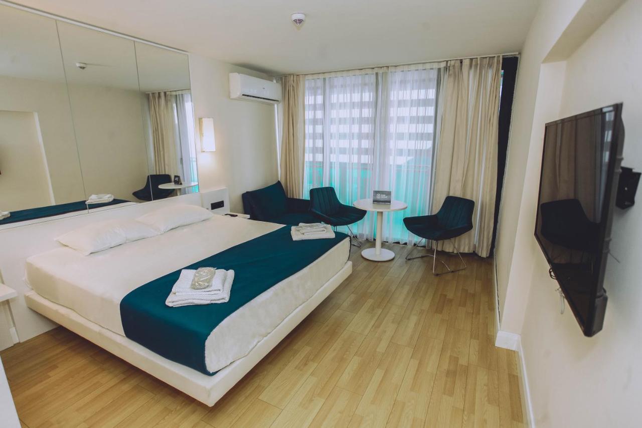 Orbi City Batumi With Sea View Exterior photo